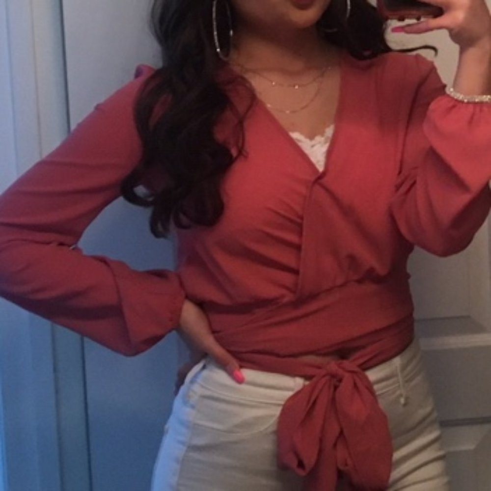 FASHION NOVA PINK WRAP LONG SLEAVE TOP